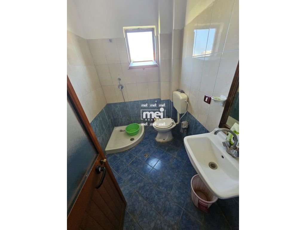 SHITET VILE NE PLAZH!