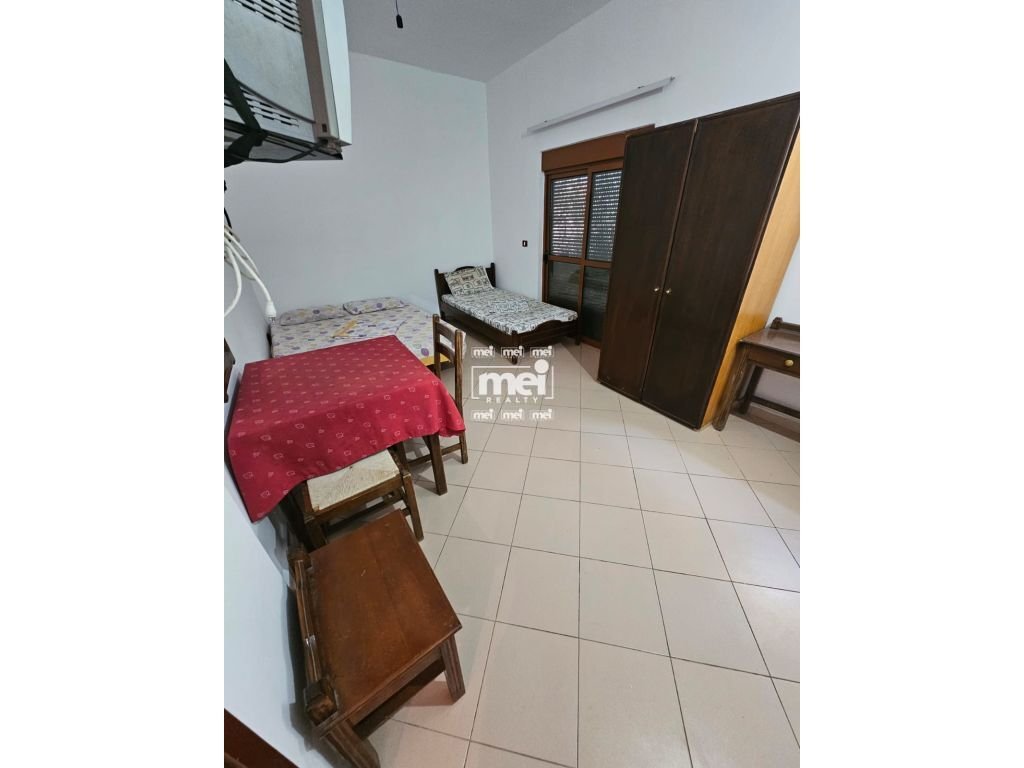 SHITET VILE NE PLAZH!