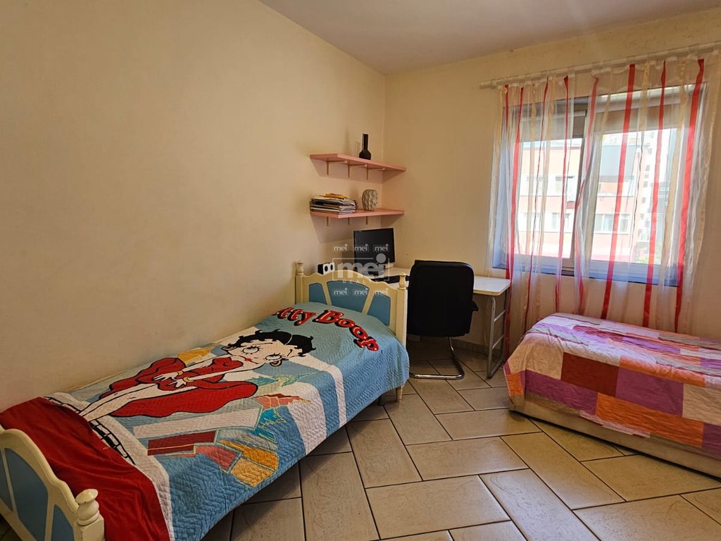 SHITET APARTAMENT 2+1 NE QENDER DURRES!