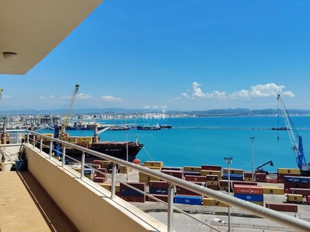 APARTAMENT ME QIRA ME PAMJE NGA DETI NE VOLLGA