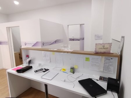 AMBJENT PER ZYRA /KOMERCIAL PRANE BLUE STAR NE DURRES