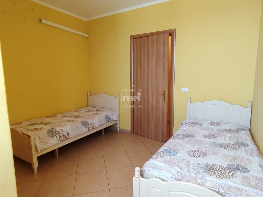 APARTAMENT ME QIRA ME PAMJE NGA DETI NE VOLLGA