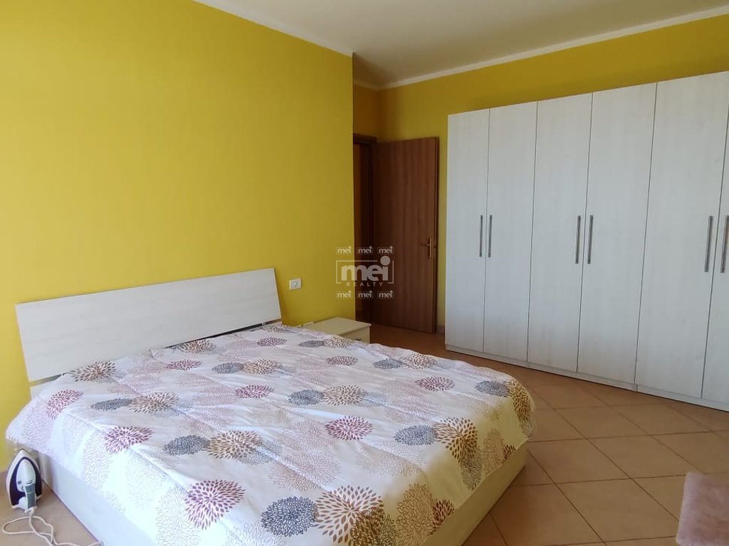 APARTAMENT ME QIRA ME PAMJE NGA DETI NE VOLLGA