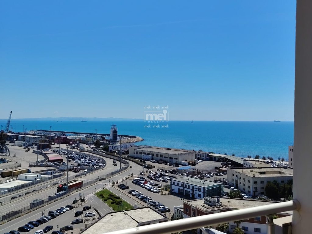 APARTAMENT ME QIRA ME PAMJE NGA DETI NE VOLLGA