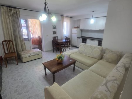 SHITET APARTAMENT 1+1 PRANË SPITALIT!