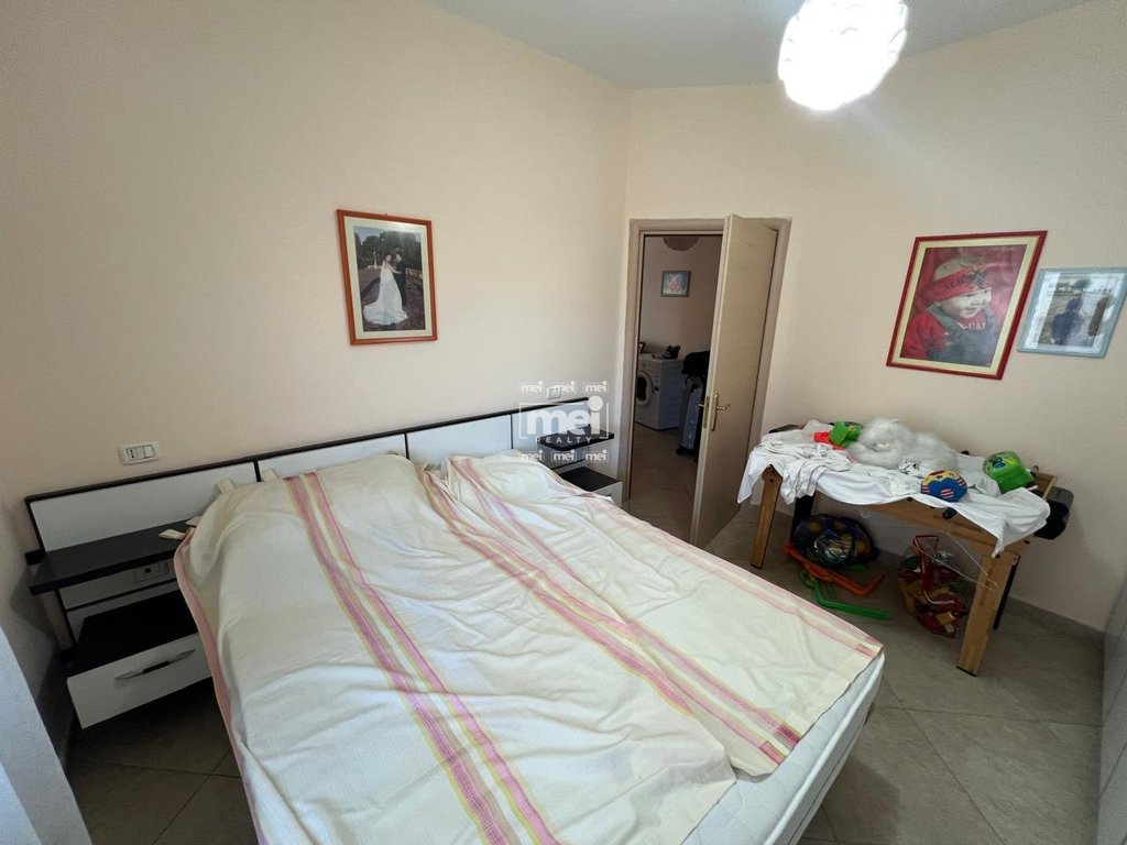 JEPET ME QIRA APARTAMENT 1+1 TEK SHKEMBI I KAVAJES!