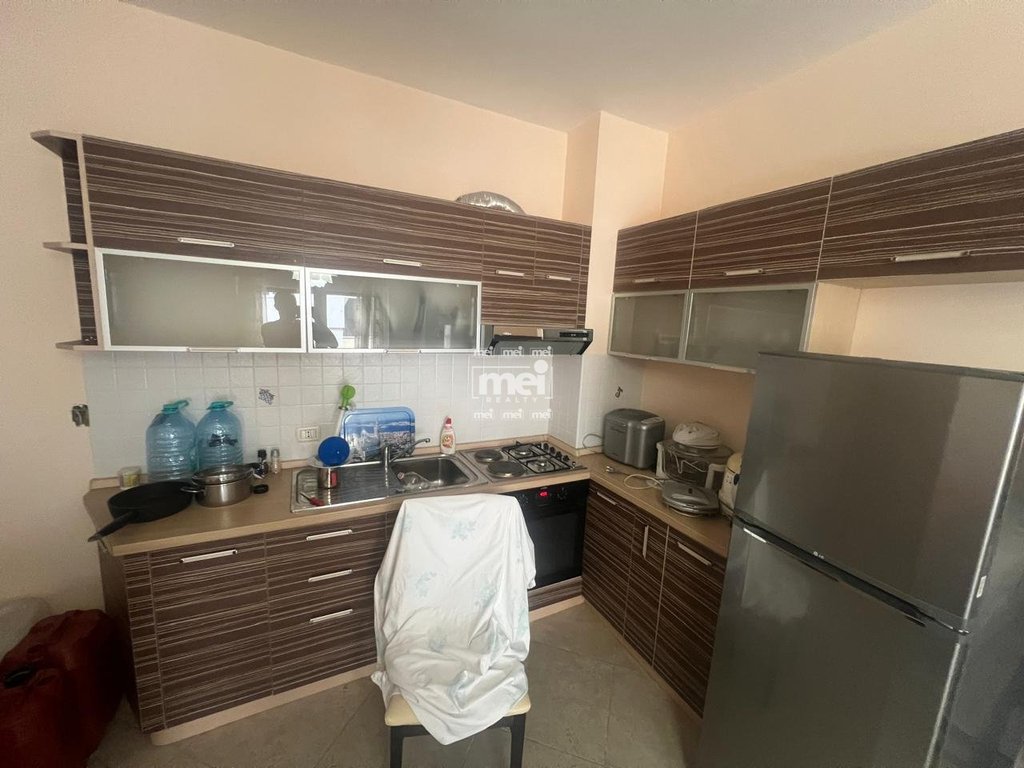 JEPET ME QIRA APARTAMENT 1+1 TEK SHKEMBI I KAVAJES!