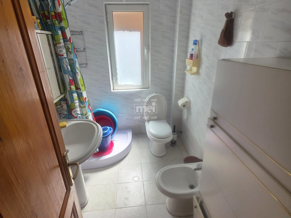 SHITET APARTAMENT 1+1 PRANË SPITALIT!