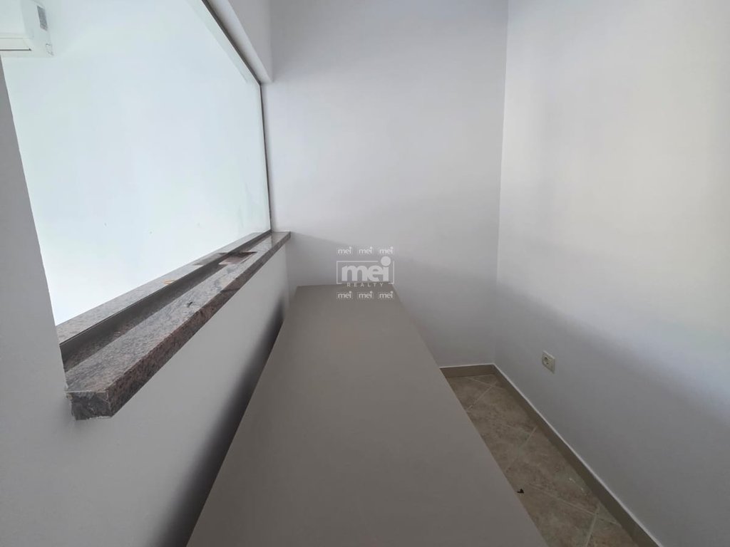 JEPET ME QIRA AMBIENT PRANË BULEVARDIT KRYESOR, DURRËS