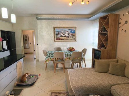 SHITET APARTAMENT 2+1 NE GOLEM QENDER