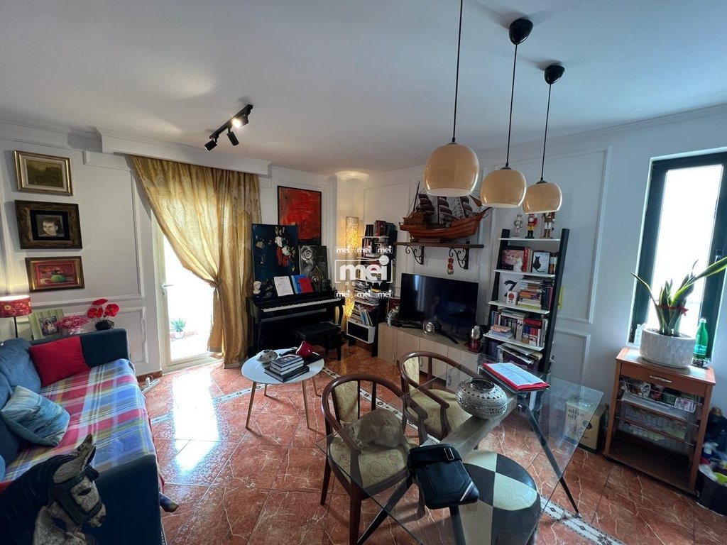 SHITET APARTAMENT 1+1 TE SHKEMBI KAVAJES!