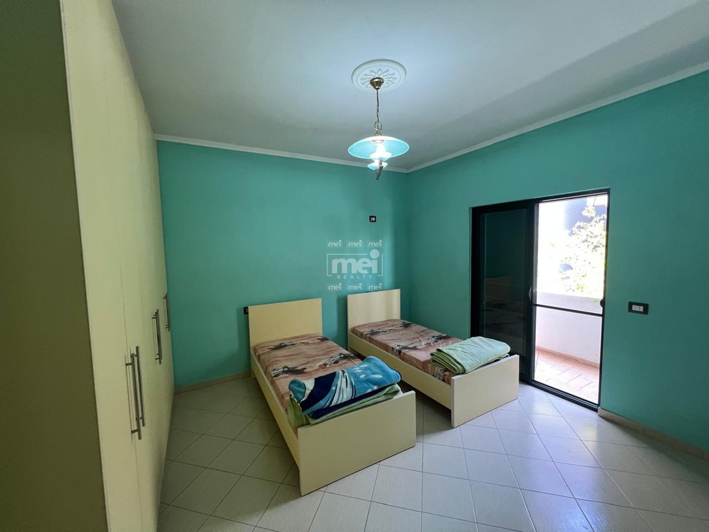 JEPET ME QIRA APARTAMENT 2+1+2 ,PRANE KRYQIT TE KUQ!
