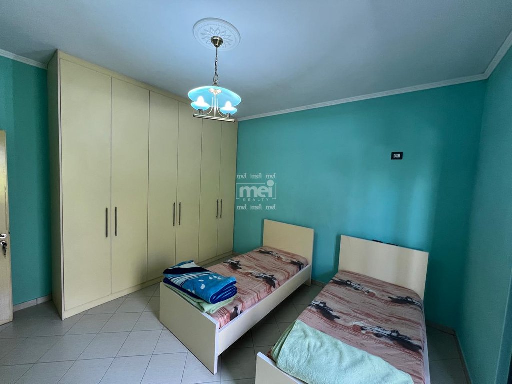 JEPET ME QIRA APARTAMENT 2+1+2 ,PRANE KRYQIT TE KUQ!