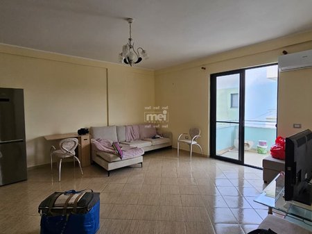 SHITET APARTAMENT 1+1,TEK MALI I ROBIT!