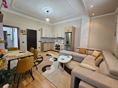 JEPET ME QIRA APARTAMENT 2+1+2 PRANE STADIUMIT!