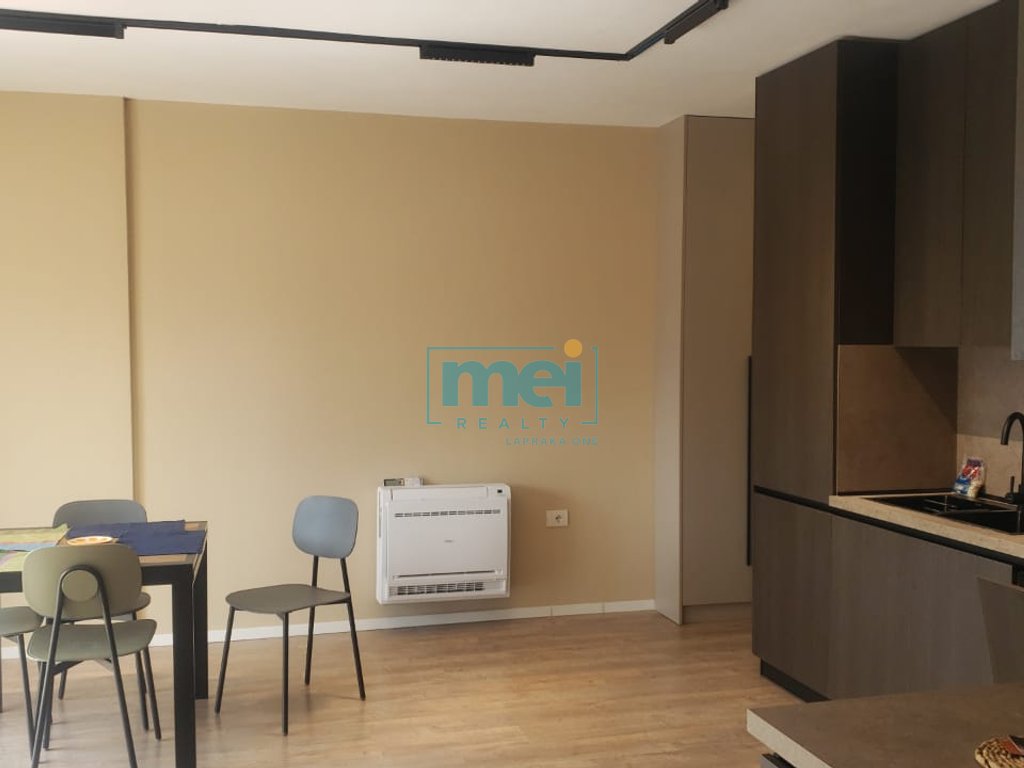 Apartament 2+1+2 per shitje ne Laprake!