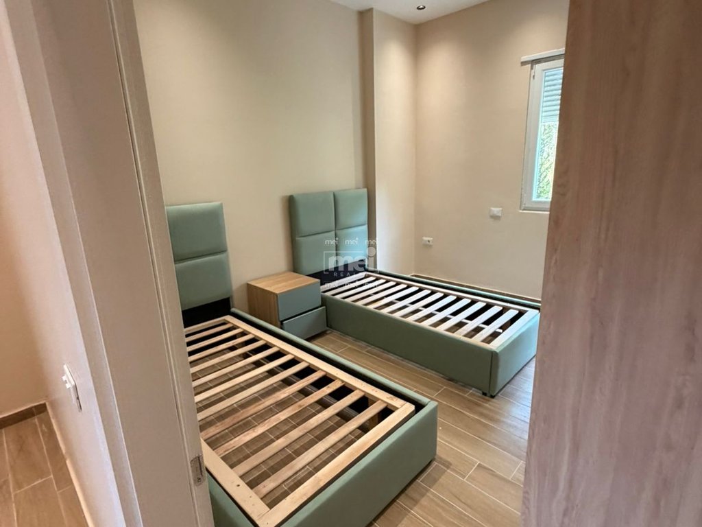 SHITET APARTAMENT 2+1 TEK SHKËMBI I KAVAJËS!