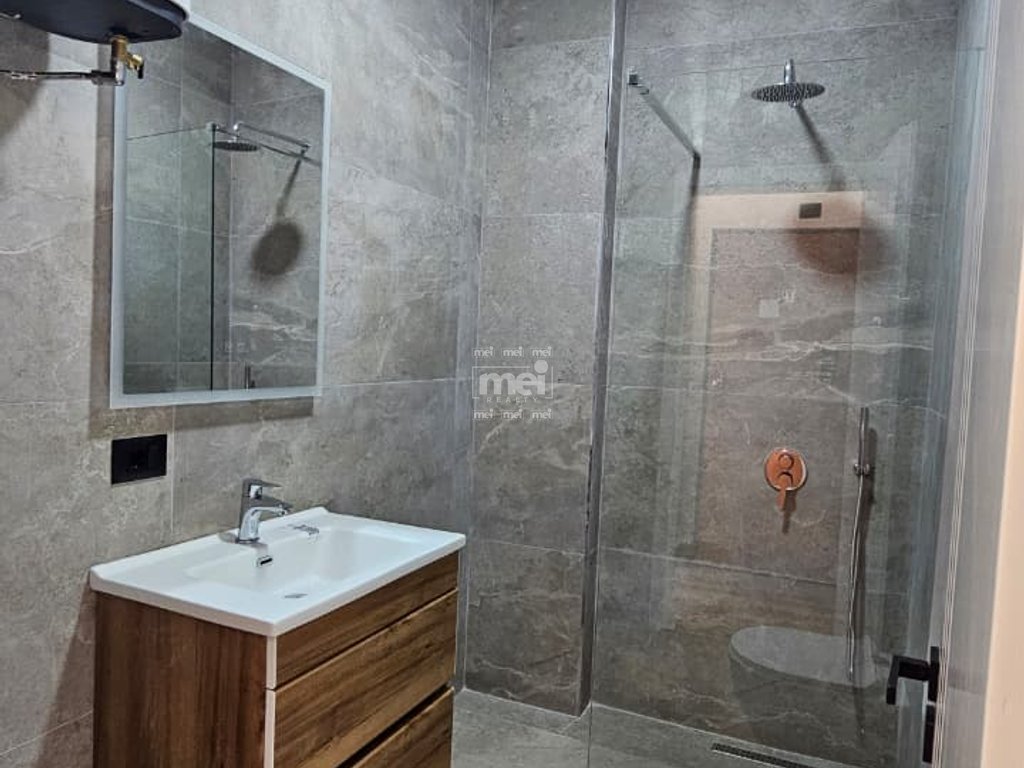 SHITET SUPER APARTAMENT 1+1 VIJE E 3 ME DETIN ,NE PLAZH ILIRIA!