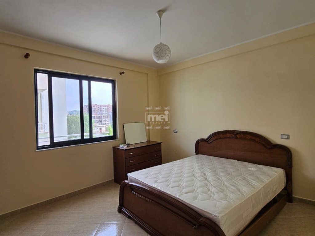 SHITET APARTAMENT 1+1,TEK MALI I ROBIT!