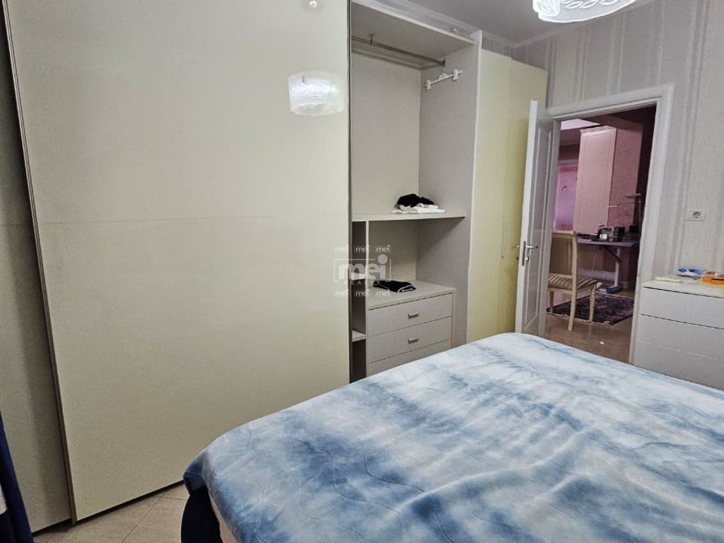 JEPET ME QIRA APARTAMENT 2+1 TEK GJYKATA!