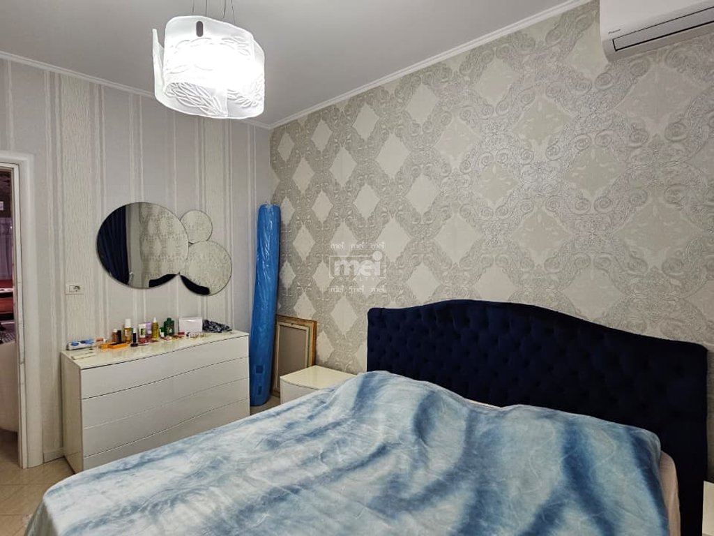 JEPET ME QIRA APARTAMENT 2+1 TEK GJYKATA!