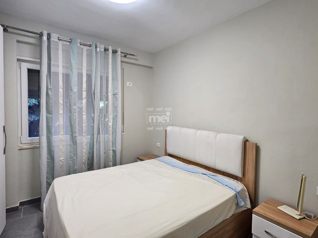 SHITET APARTAMENT 1+1, VIJE E 3 ME DETIN , NE PLAZH ILIRIA!