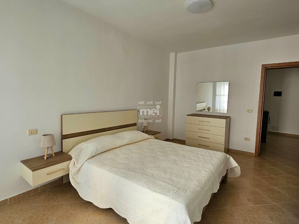 JEPET ME QIRA APARTAMENT 2+1 NË PLAZH TEK RROTA E KUQE!