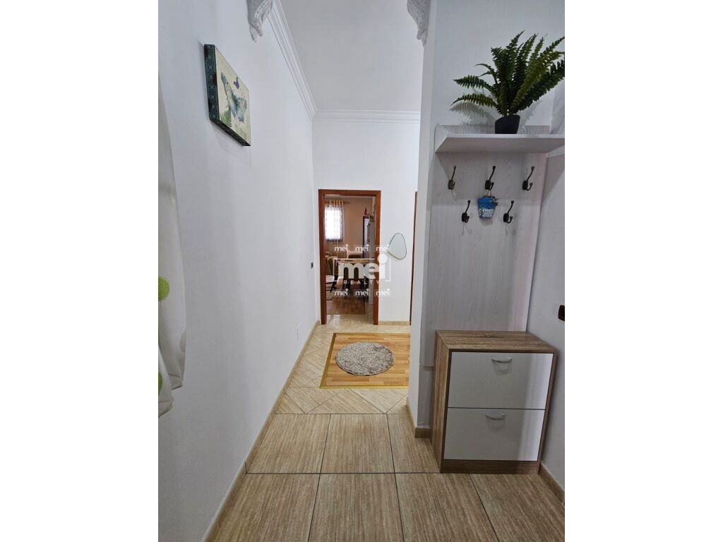 JEPET ME QIRA APARTAMENT 2+1+2 PRANE STADIUMIT!