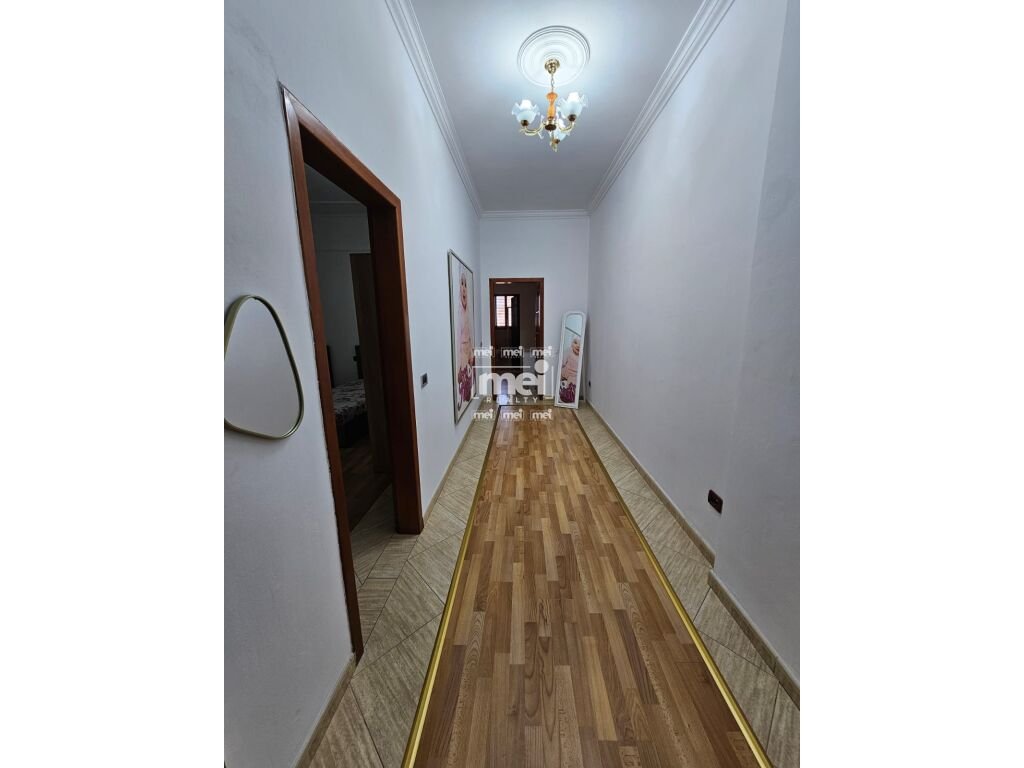 JEPET ME QIRA APARTAMENT 2+1+2 PRANE STADIUMIT!