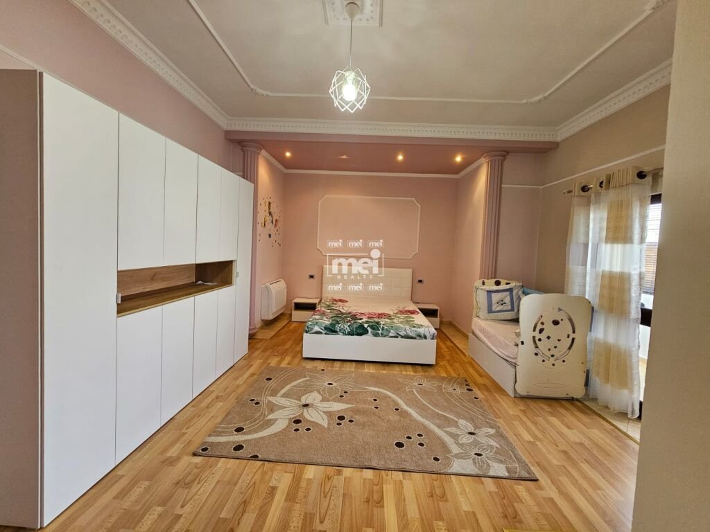 JEPET ME QIRA APARTAMENT 2+1+2 PRANE STADIUMIT!