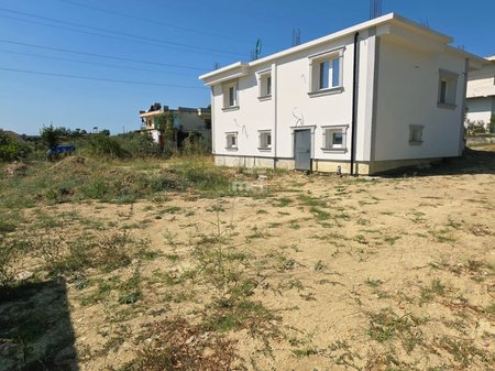 SHITET SHTEPI PRIVATE PRANE REZERVUARIT TE RRASHBULLIT