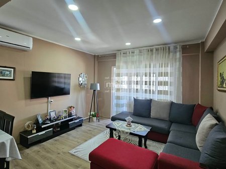 SHITET APARTAMENT 2+1 PRANË SHKOLLËS SË MUZIKËS,DURRËS!