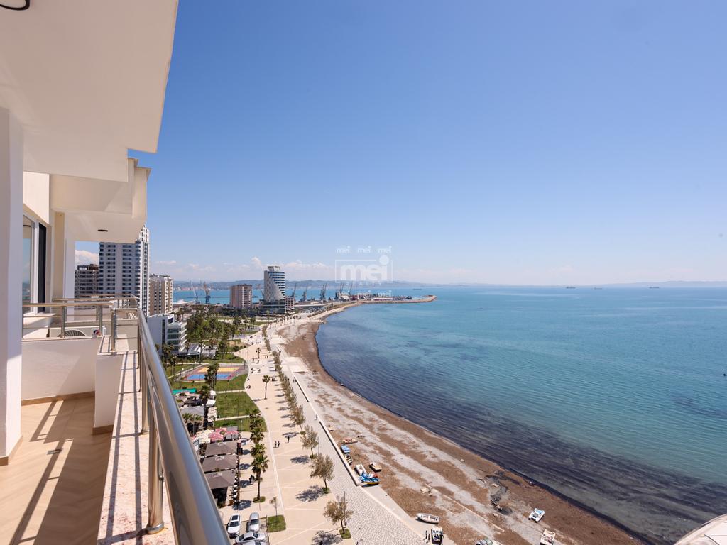 JEPET ME QIRA APARTAMENT 2+1 ME PAMJE NGA DETI, NË VOLLGA!