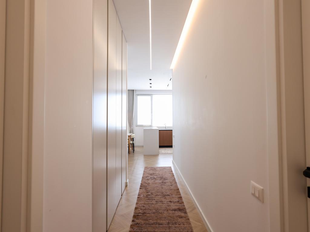 JEPET ME QIRA APARTAMENT 2+1+2 ME PAMJE NGA DETI, NË VOLLGA!