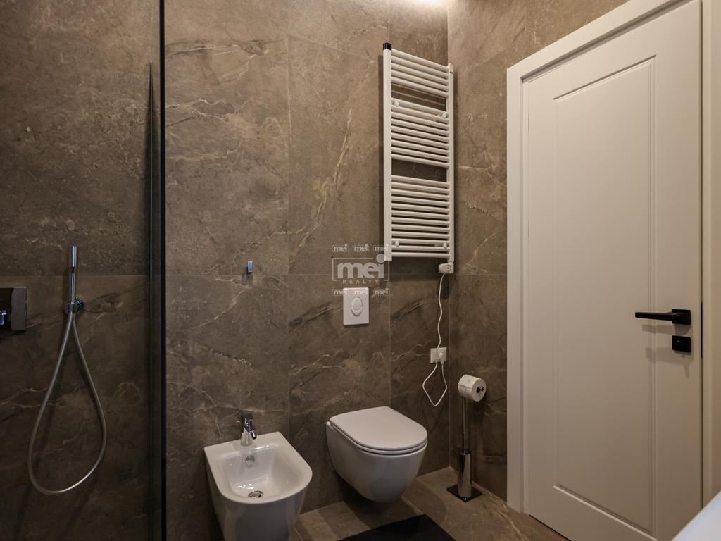 JEPET ME QIRA APARTAMENT 2+1+2 ME PAMJE NGA DETI, NË VOLLGA!