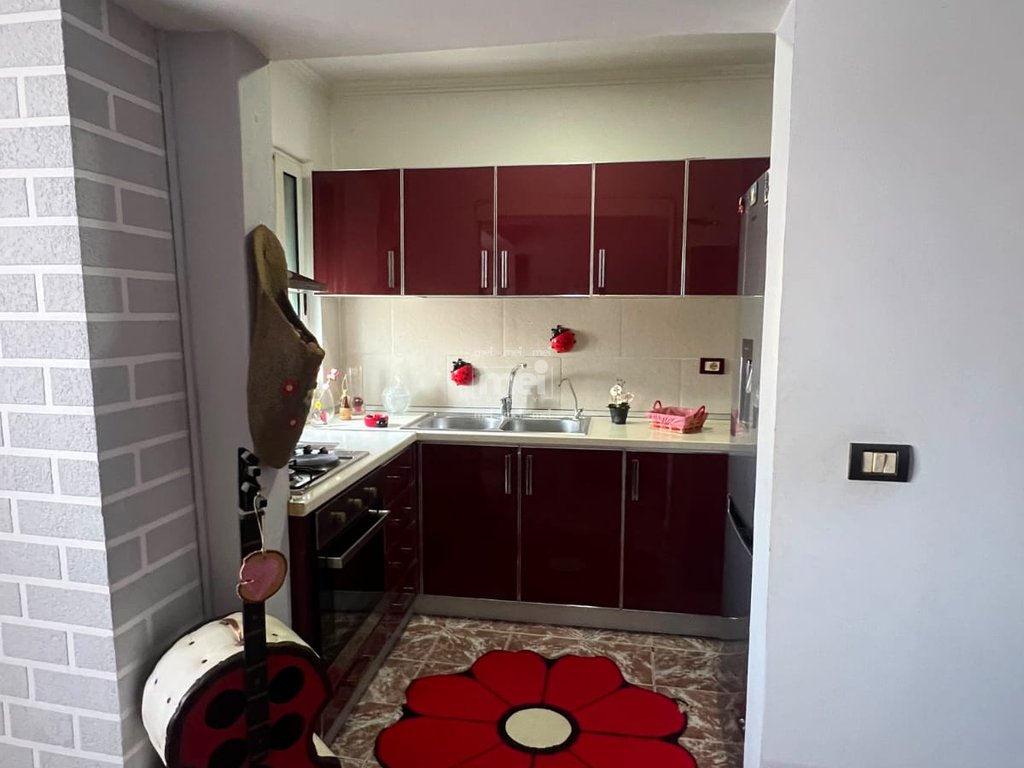 JEPET ME QIRA APARTAMENT 1+1, TE STADIUMI!