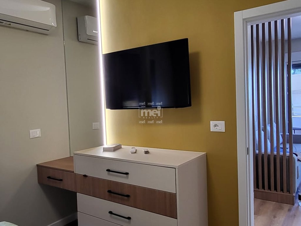 JEPET ME QIRA SUPER APARTAMENT 1+1 ME PAMJE DETI TEK SHKEMBI KAVAJES+POST PARKIMI!
