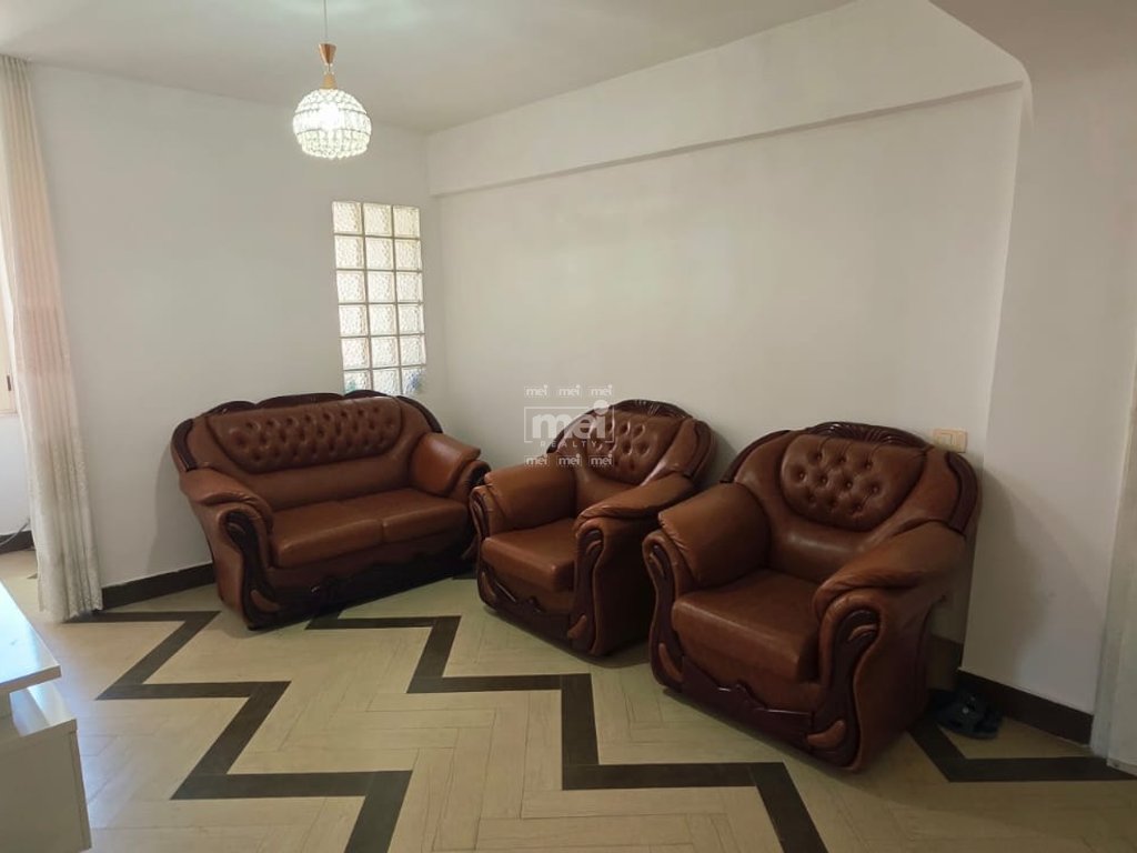 SHITET APARTAMENT 3+1 PRANË DREJTORISË SË TATIMEVE, DURRES.