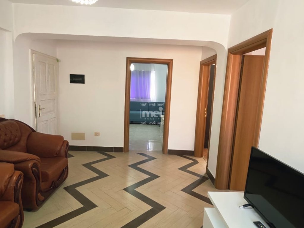 SHITET APARTAMENT 3+1 PRANË DREJTORISË SË TATIMEVE, DURRES.