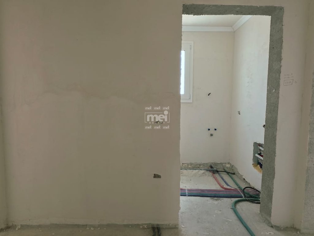 SHITET SHTEPI PRIVATE PRANE REZERVUARIT TE RRASHBULLIT