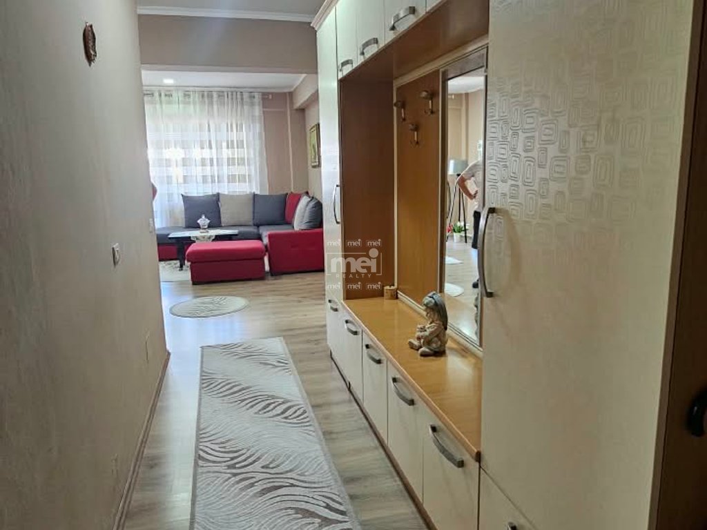 SHITET APARTAMENT 2+1 PRANË SHKOLLËS SË MUZIKËS,DURRËS!