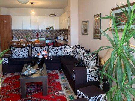 JEPET  APARTAMENT ME QIRA  2+1 PRANE GJYKATES!