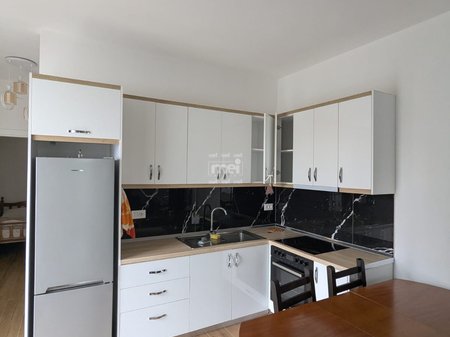 JEPET ME QIRA 2  APARTAMENTE HAMALLAJ 1+1