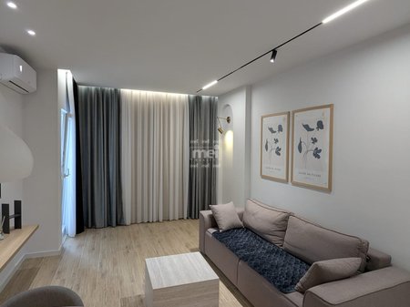 JEPET ME QIRA APARTAMENT 1+1 GOLEM