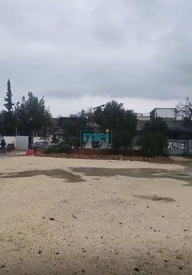 Jepet me Qera Super Toke Prane Unazes se Madhe!