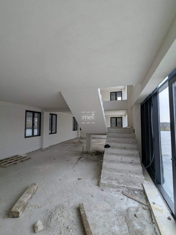 JEPET ME QIRA KAPANON MANEZ