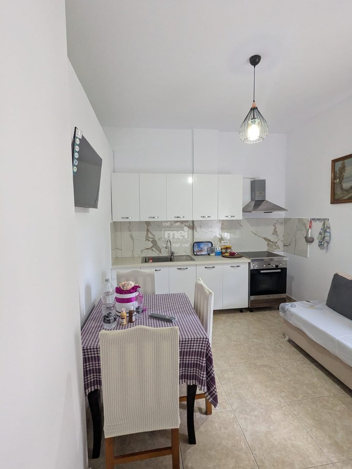 JEPET ME QIRA APARTAMENT 1+1 PLAZH