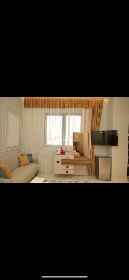 SI AFFITTA HOTEL SULLA SPIAGGIA DI DURRËS