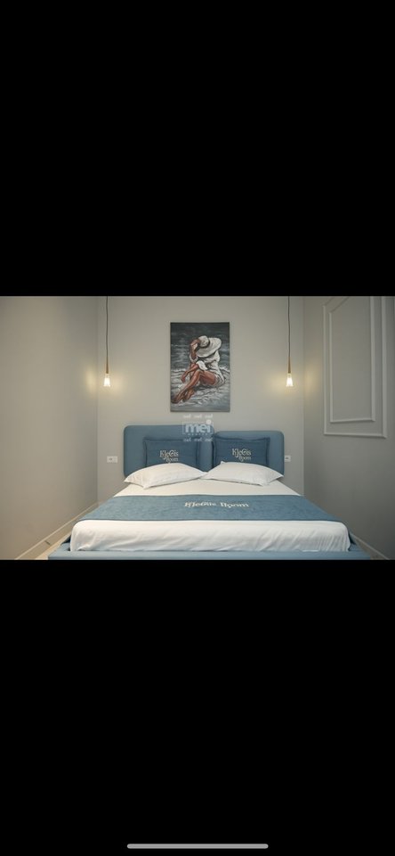 SI AFFITTA HOTEL SULLA SPIAGGIA DI DURRËS