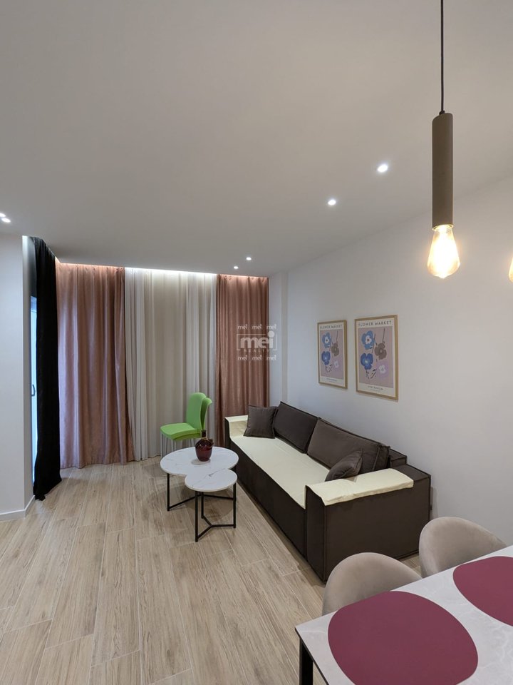 JEPET ME QIRA APARTAMENT 1+1 GOLEM